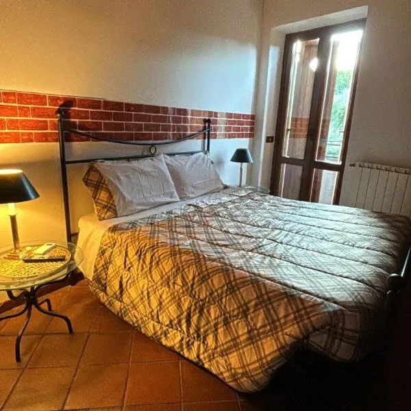 Locanda delle sorelle nel centro storico – hotel w mieście Campagnano di Roma