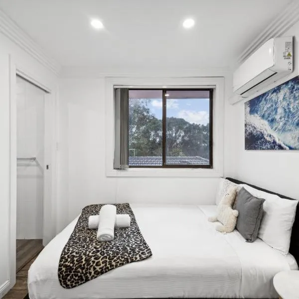 Luxe Double Ensuite Room - Centrally Located at Glenfield, hotel v destinaci Glenfield