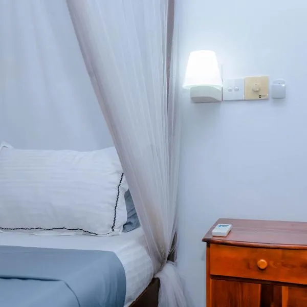Surasa Beach Resort, khách sạn ở Weligama