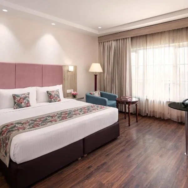 Nidhivan Sarovar Portico Vrindavan, hotel v destinaci Vrindavan