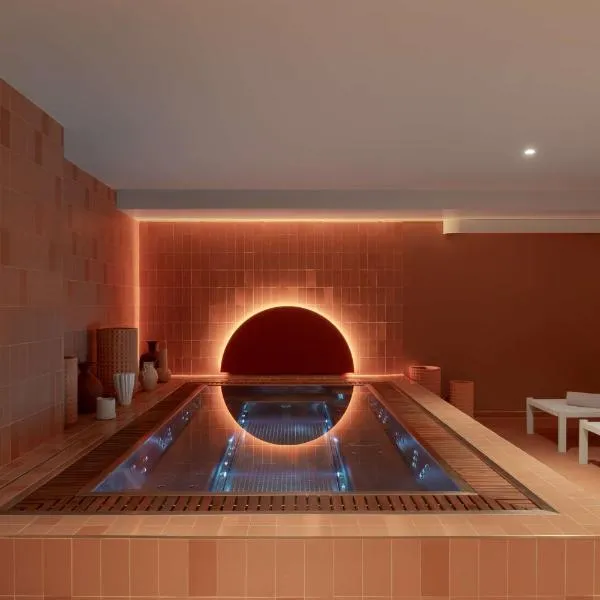 DoubleTree by Hilton Lyon Eurexpo & Spa, hôtel à Saint-Priest