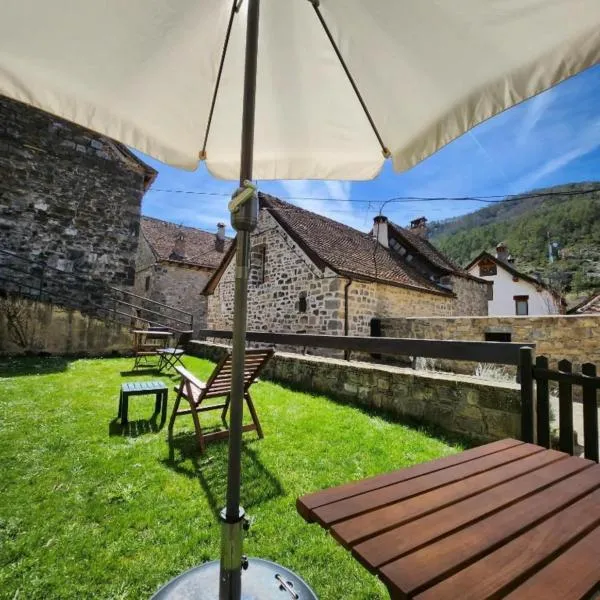 Casa Rural Tadeguaz, hotel en Fago