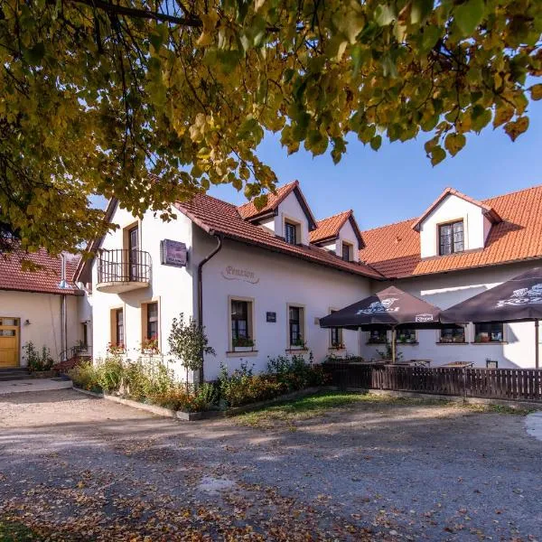 Penzion Stříbrná Lhota, hotel v Mníšku pod Brdy