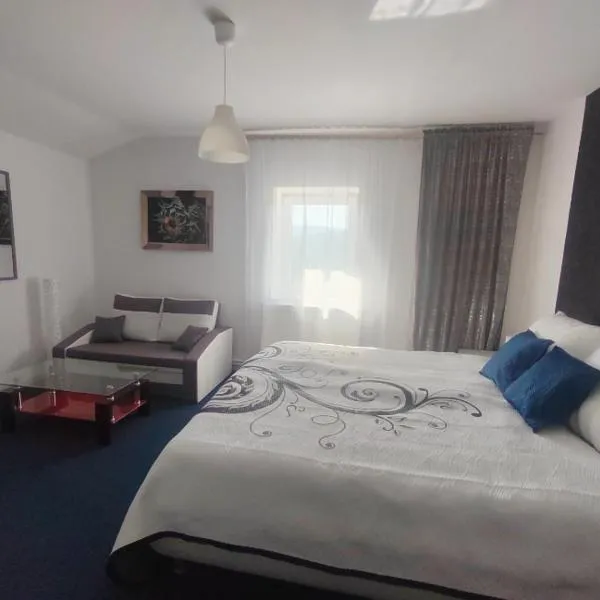 Dvoupokojový apartmán Penzion Hrádek, hotel v destinaci Nový Hrádek