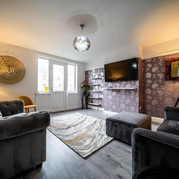 Spacious Apartment With A Terrace Style Rooftop, hotel v destinaci Cleveleys