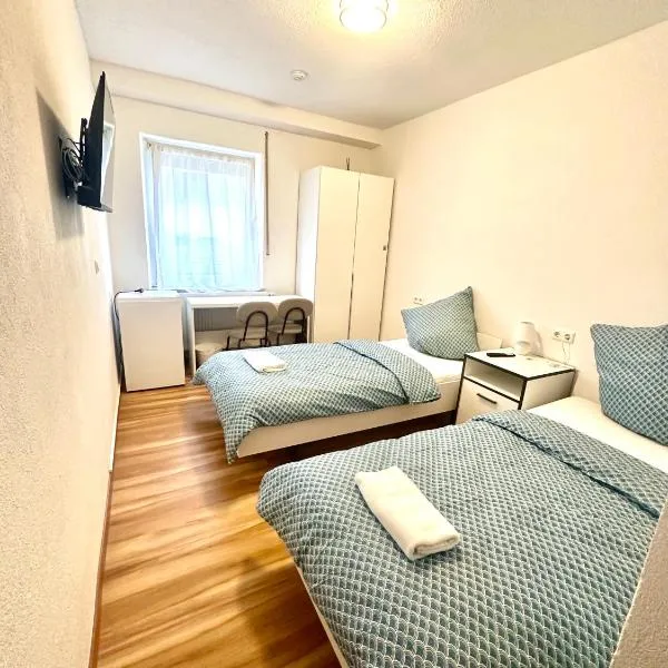 Pension Hirsch, hotel v destinaci Berg