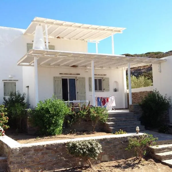 La Casa dei Gatti Paros, hôtel à Kalami
