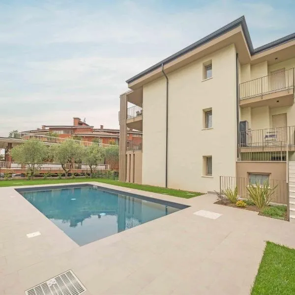 ApartmentsGarda - Residenza Eleonora，加爾達的飯店