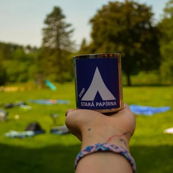 Kemp na Staré papírně, hotel din Dobronice