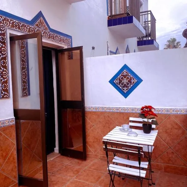 Guadalupe Hostal By Torremolinos On-line, hotel in Torremolinos
