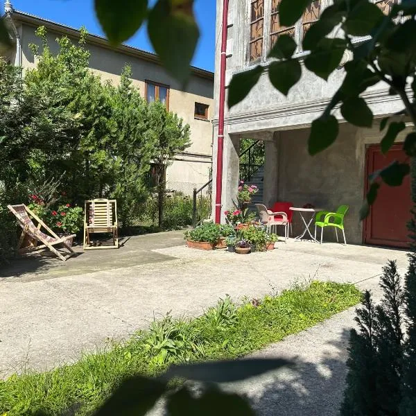 Maryams Guesthouse, hotel a Zugdidi