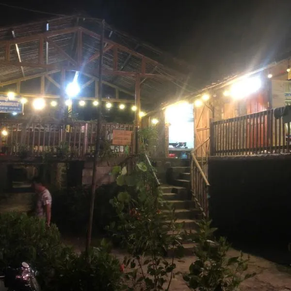 Trường Giang homestay Bản Giốc, hotel in Dam Thuy