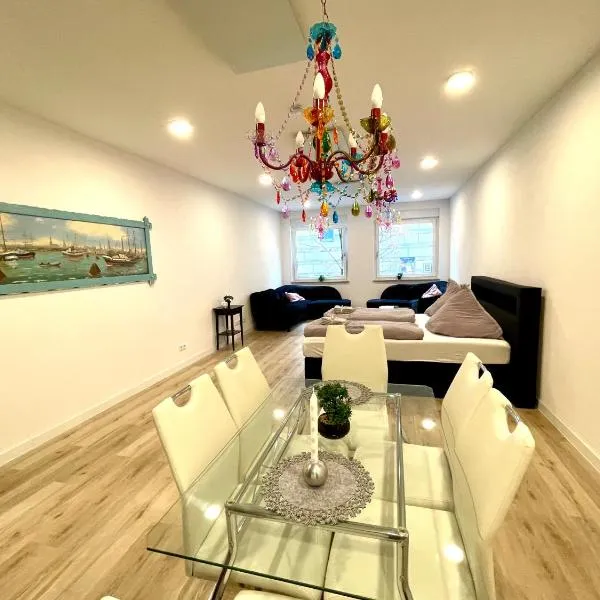 NEU Sweetroom großes Apartment Goldstadt Pforzheim, Hotel in Pforzheim