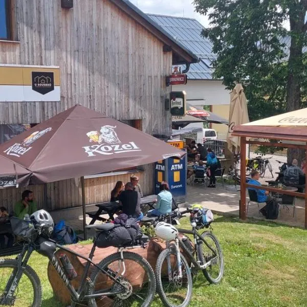 Penzion a Restaurace u Sousedů, hotel ve Strážném