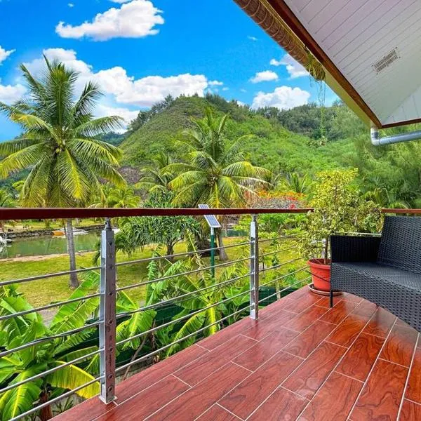 Free canoës King Bed - Fare Vaihere, hotel v destinaci Moorea