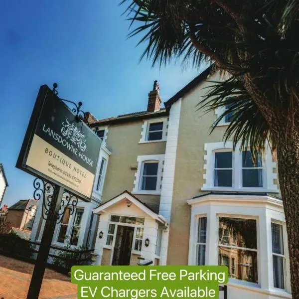 Lansdowne House with Private Car Park, hotel in Llandudno