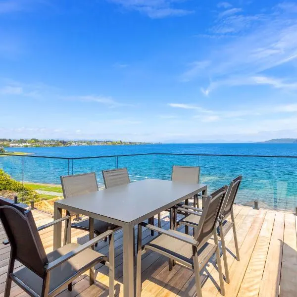Stunning Lake Views Spa Pool, hotel v destinaci Taupo