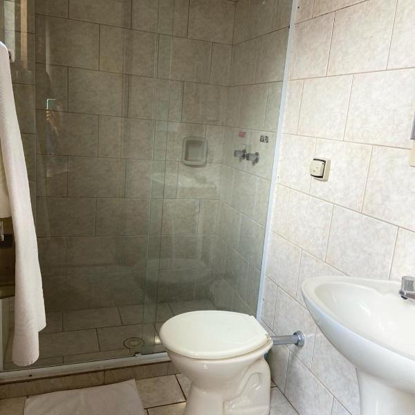 Espaço Verona-Apartamento econômico duplo c/banheiro e sem café - Foto 3