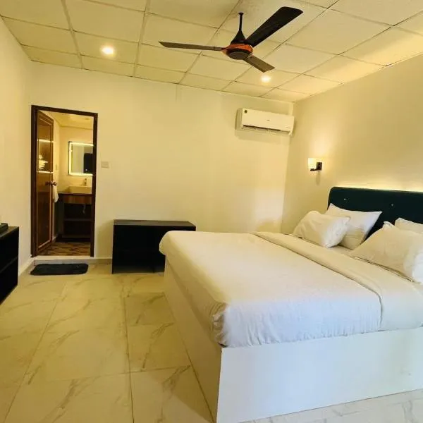 Orange Sky Inn, hotel a Canacona