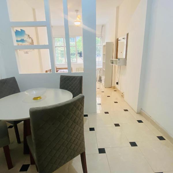 Apartamento completo na QUADRA DA PRAIA EM COPACABANA, ar condicionado, NETFLIX, wifi 300MB, portaria 24h, pauloangerami PJ160 - Foto 5