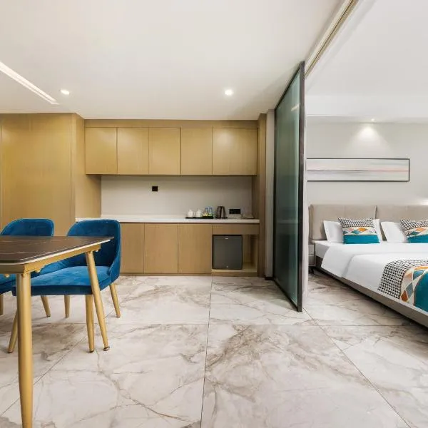 YC Hotel Haikou, hotel in Zhenhai