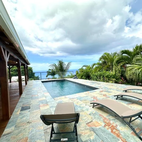 Villa Ô Karet, Vue mer panoramique et Piscine privée, Hotel in Pointe-Noire