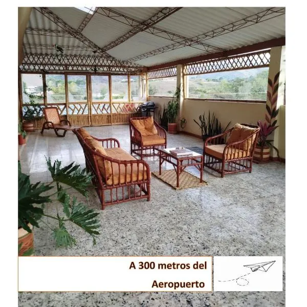 Hotel El Jardín aeropuerto a 200 metros del Aeropuerto Antonio Nariño, clima cálido, comodidad y descanso, hotel v destinaci Chachagüí