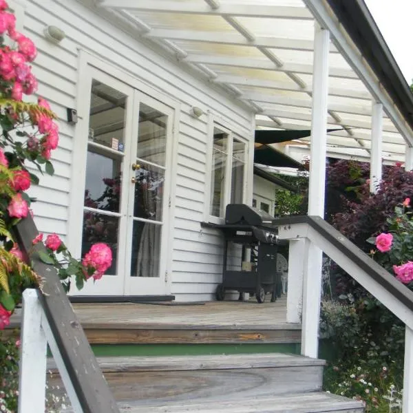 Magpie Cottage Homestay Bed & Breakfast, hotel v destinaci Taumarunui