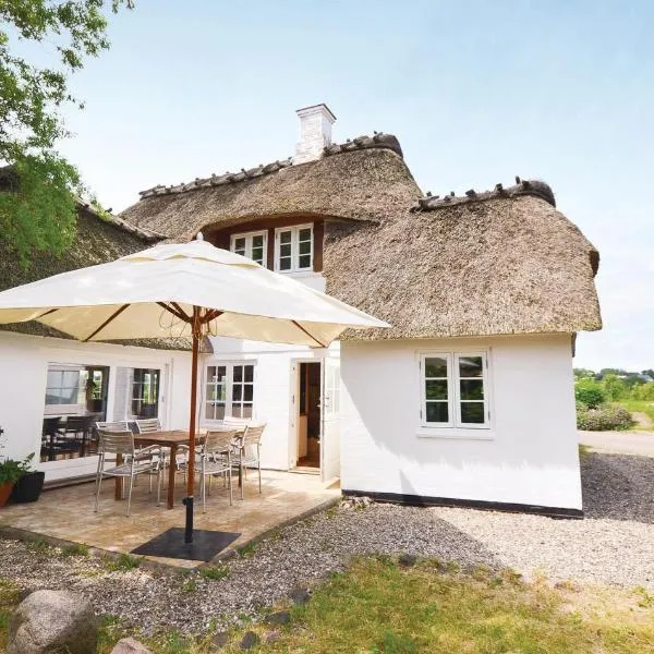 Two-Bedroom Holiday Home In Grasten, Hotel in Gråsten