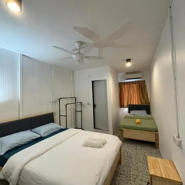5 Minutes Airport Lodge, hotel v destinaci Kampong Patagas