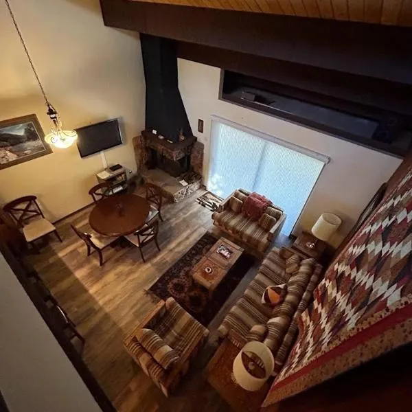Rooted Resort, hotel in Kings Beach
