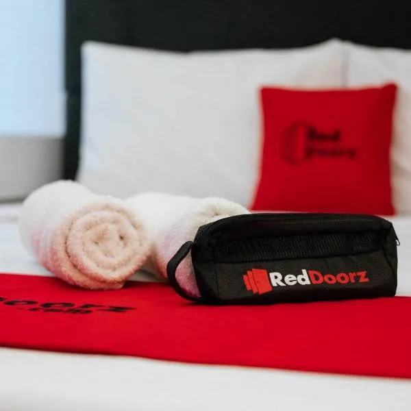 RedDoorz at Kresek, hotel v destinaci Galuga