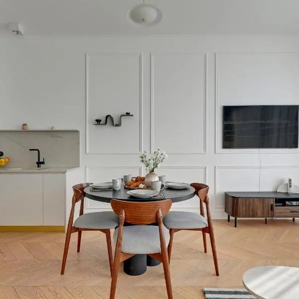 Brabank Riverside Premium Suites & Free Parking by Downtown Apartments, hotelli Gdańskissa