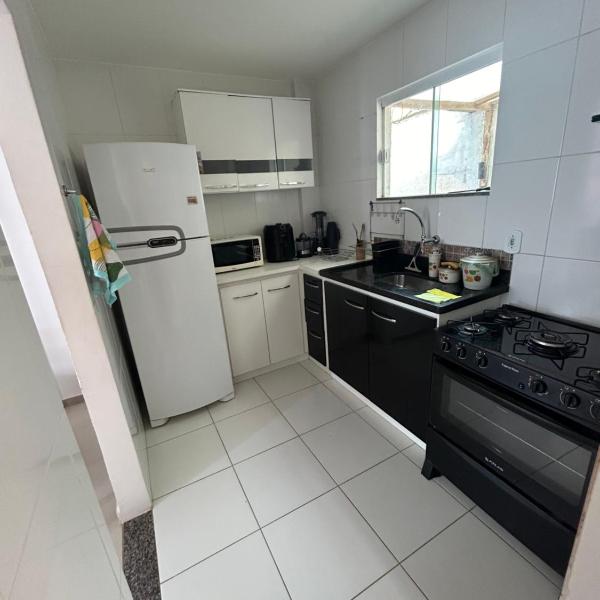 Apartamento térreo 2 hóspedes com churrasqueira, área externa e garagem exclusivas 5 min praia Abricó e 7 min do Centro - Foto 4