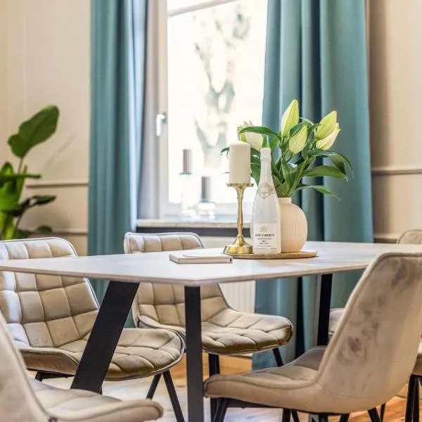 Neu! Einzigartige Stadtvilla, super Lage, Parkplatz, hotel v destinaci Koburg