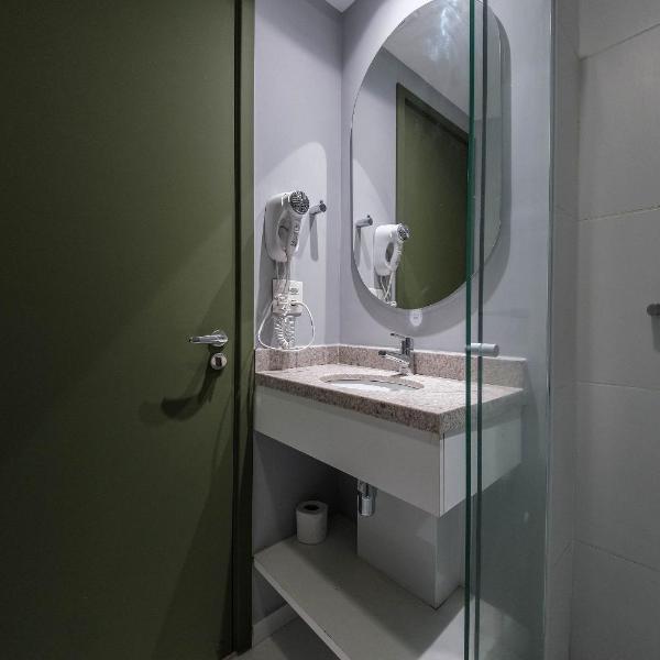 LZ414 - Conforto na Luz: Apto Moderno com Piscina - Foto 3