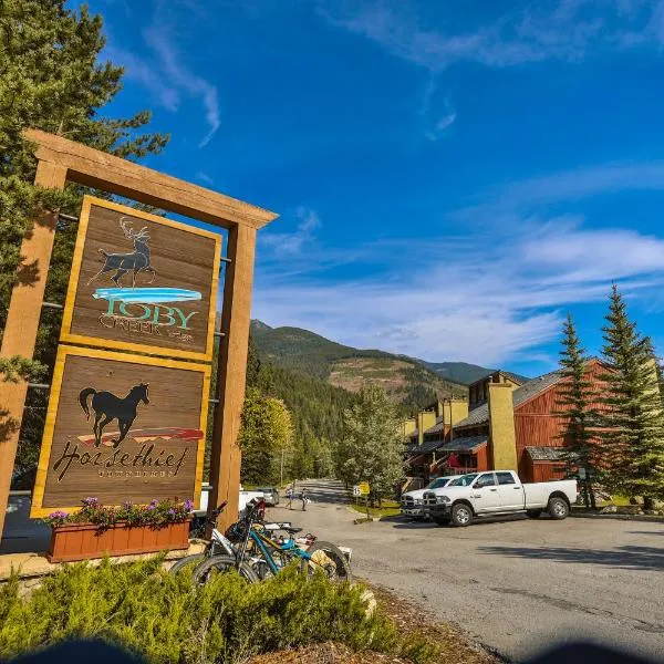 Horsethief Lodge by StayIn, hotel in Panorama