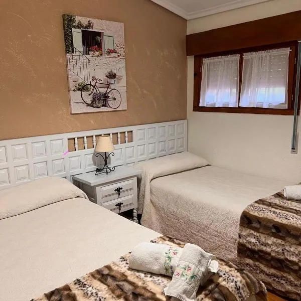 HOSPEDAJE MARISA, hotel La Hermidában