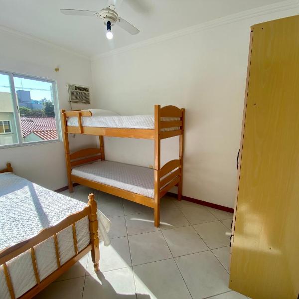 Apartamento em Bombas 2 dormitorios - Foto 2
