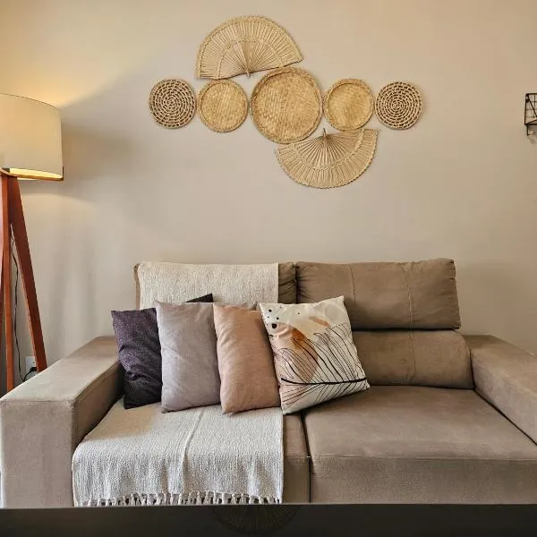 2 quartos a 200mts praia Central, GARAGEM, CHURRASQUEIRA, WI-FI 90 Mbps, PET FRIENDLY、バウネアーリオ・コンボリウーのホテル