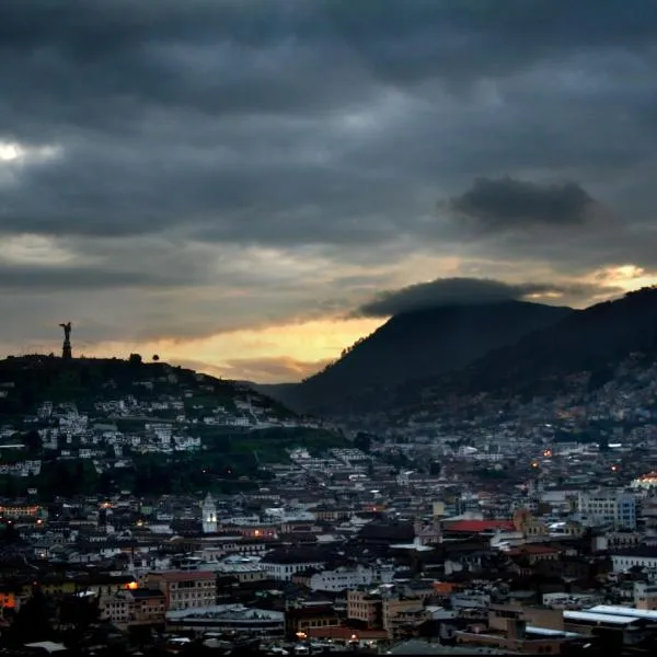 Hotel Huasi Continental, hotel v destinaci Quito