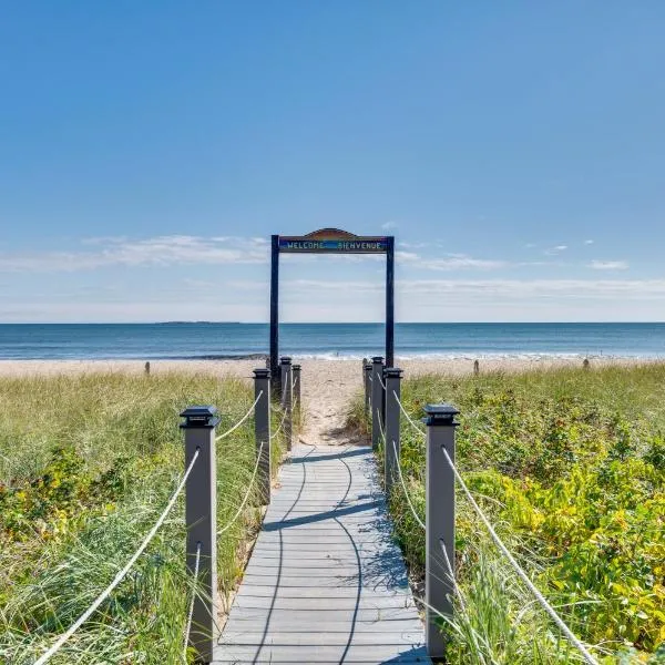 'Beachfront 15' Condo on Old Orchard Beach, hotel v destinaci Old Orchard Beach