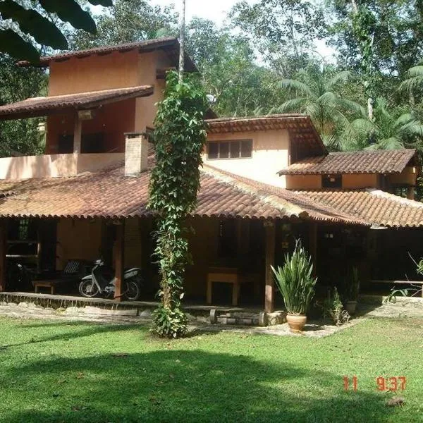 Casa de campo na praia, hotel v destinaci São Sebastião
