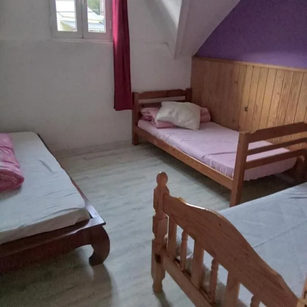 Gites le Matarum dortoir 3 petits lits, hotel v destinaci Cilaos