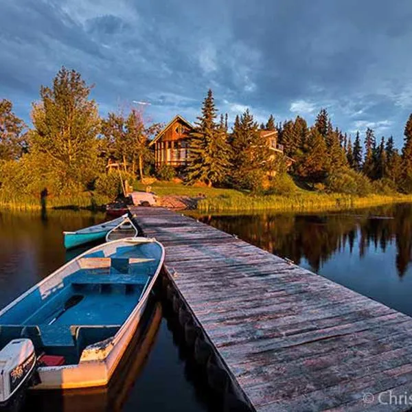 Eagle's Nest Resort, hotel v destinaci Anahim Lake
