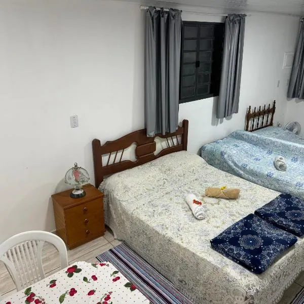Kitnet no centro de São Lourenço 4 pessoas, hotell sihtkohas São Lourenço