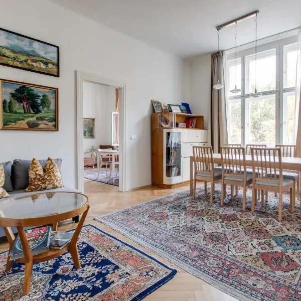 Prague Heart of Old Town Comfy Home 2BDR 2BATH, hotel a Praga