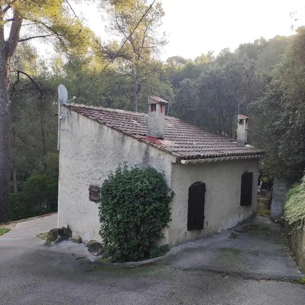 Maisonnette-Studio Toulon 83200, hotel v destinaci Toulon