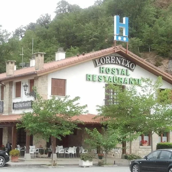 Hostal Lorentxo, hotel Olavéban