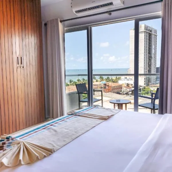Ocean Breeze Studio Apartment by Seahorse Negombo, hotel in Negombo